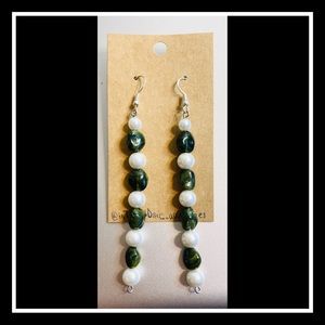 Elegante Handmade Drop Drown Earrings